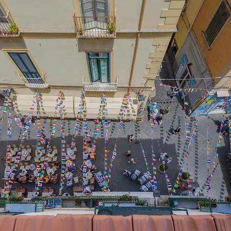 Couette-café Caruso 4*